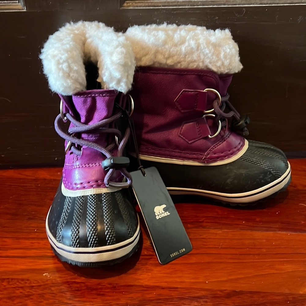 NWT Sorel Waterproof Snow Boots